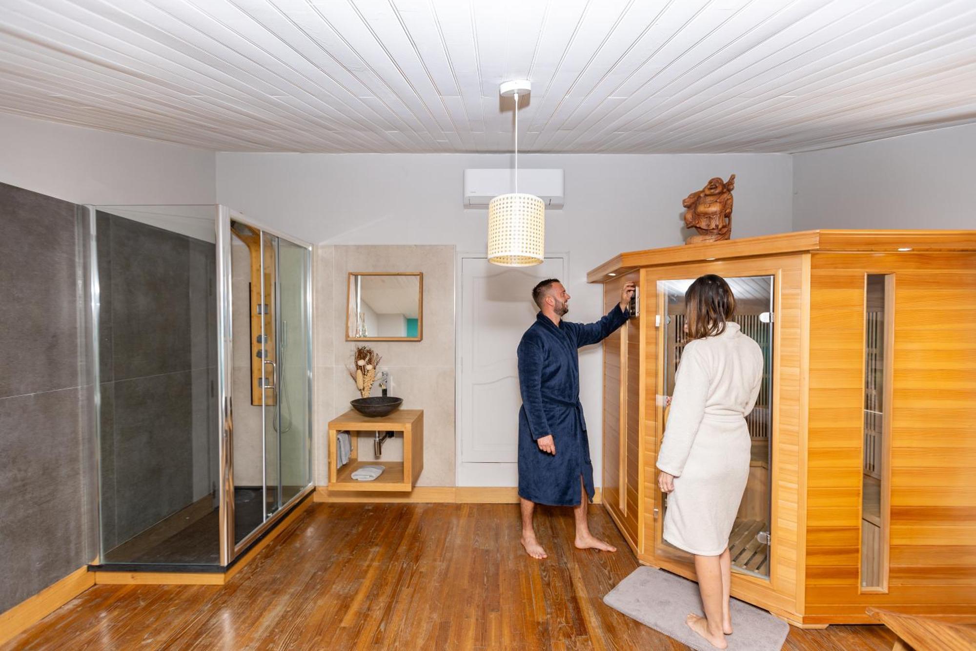 "Les Hauts Du Marquet" - Meuble De Tourisme 5 Etoiles - Gite De Groupe 15 Personnes En Cevennes - Piscine A Debordement - Balneo - Sauna - Nature Saint Jean du Pin Kültér fotó